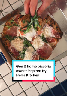 After getting inspired by Hell's Kitchen, this ex-chef Gen Z is baking pizzas fresh from his bedroom. And pineapples on pizzas is something he stands by 😂#8dayseat #homebusiness #sgtiktok #sgfyp