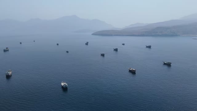 霍峡商船骤减 周一仅约五艘通行
