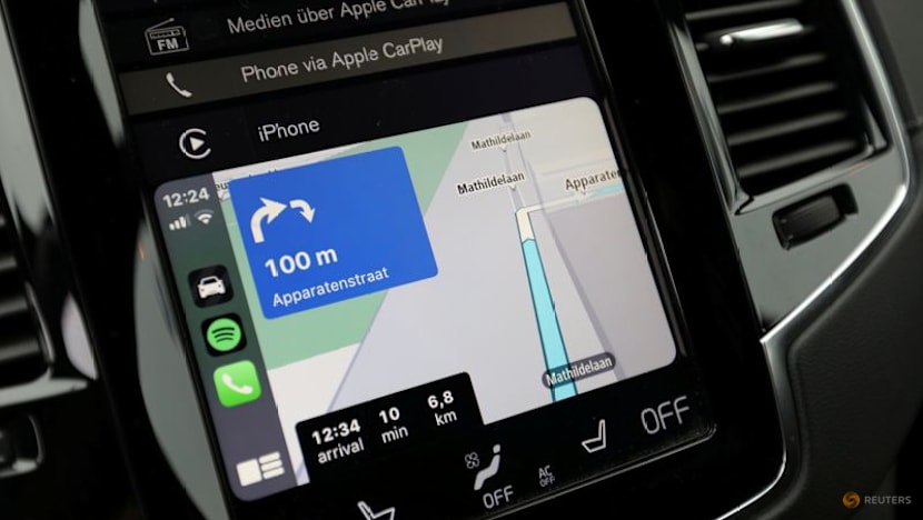 TomTom says ramp-down of old contracts will weigh on 2026 sales, shares tumble