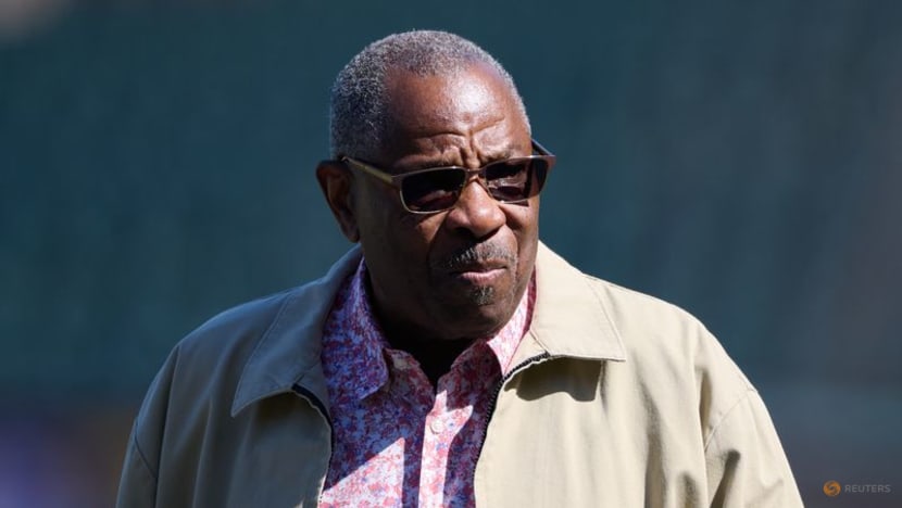 Baseball-MLB greats warn lockout or strike would derail sport's momentum