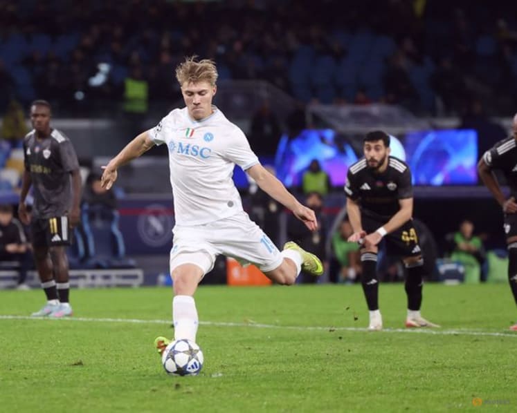 McTominay helps Napoli overcome Qarabag 2-0 in Champions League