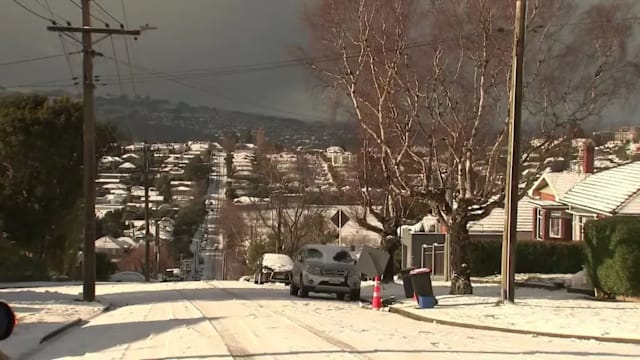 南极寒流突袭新西兰南岛 多地因大雪封路停课