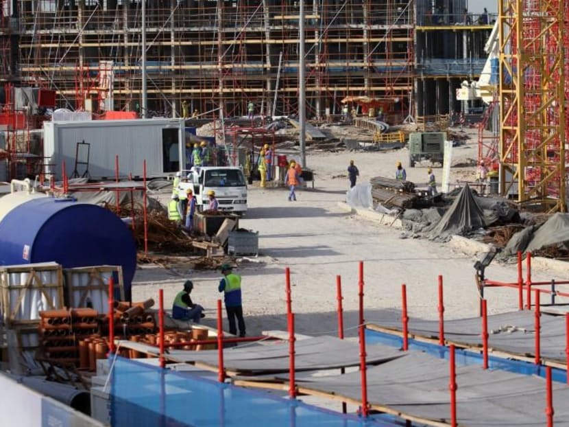 Qatar confirms first virus death among World Cup workforce