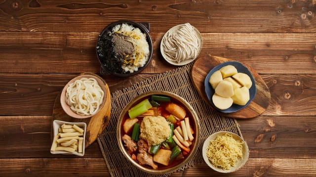 这锅韩式辣炖鸡汤　果真让你“喷泪”！