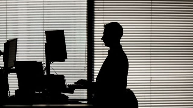 英国56家企业将永久实行四天工作制