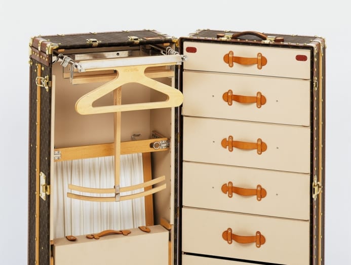 Lv travel trunk cheap