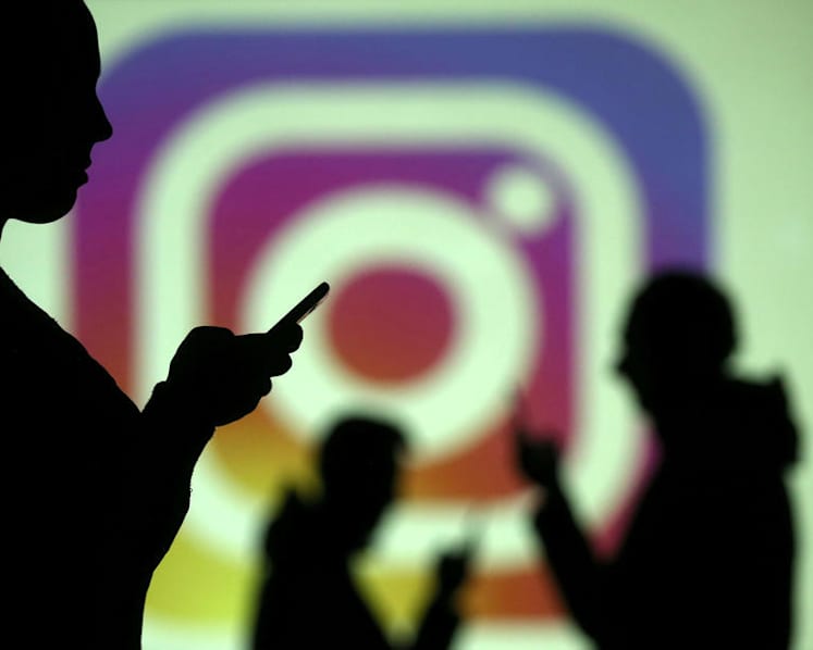 Parents should play more active role in helping kids navigate downsides of social media