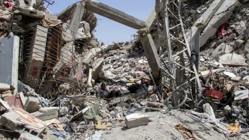 Israel lanjuti serangan udara massif di Gaza; Protes pro-Palestina menyebar di kampus AS Israel lanjuti serangan udara massif di Gaza; Protes pro-Palestina menyebar di kampus AS