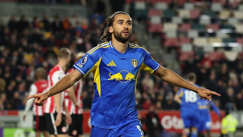 Calvert-Lewin one of England's best strikers, says Leeds boss Farke