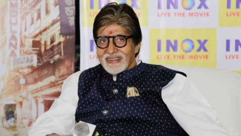 Bintang Bollywood Amitabh Bachchan cedera ketika jalani penggambaran filem di India Bintang Bollywood Amitabh Bachchan cedera ketika jalani penggambaran filem di India