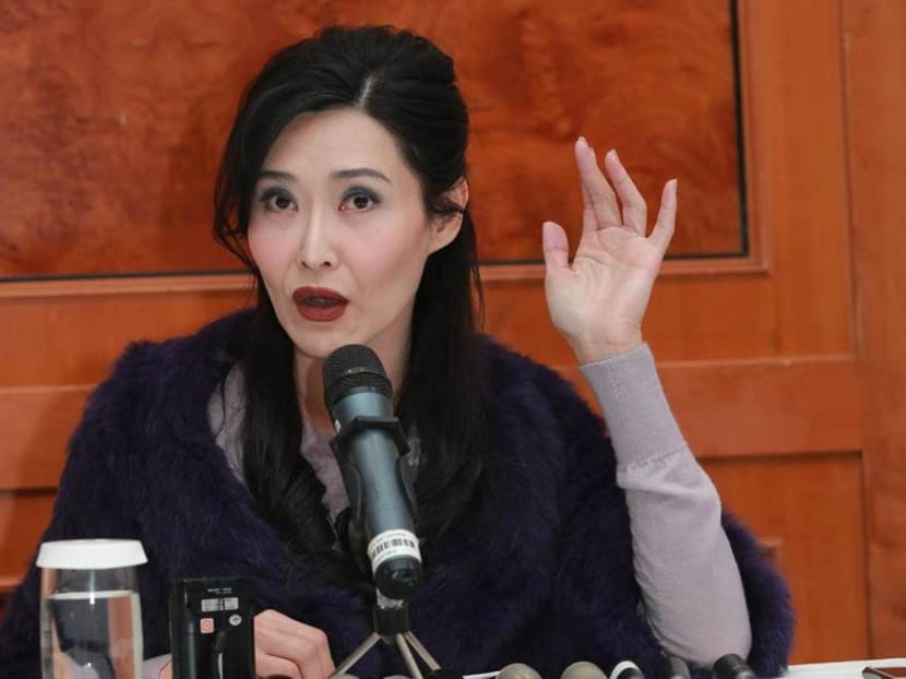 She shared that her billionaire husband had filed for bankruptcy to protect their assets from an “unscrupulous property loan company”.