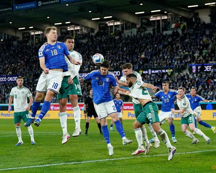Italy beat Northern Ireland 2-0 to close in on World Cup spot