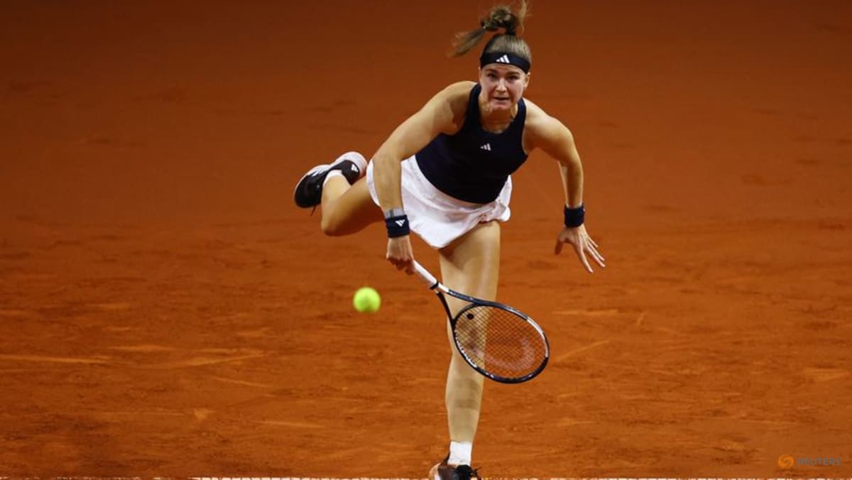 Muchova beats Gauff, Andreeva knocks Swiatek out of Stuttgart Open