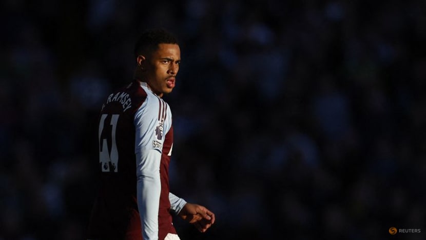 Newcastle sign midfielder Ramsey from Villa