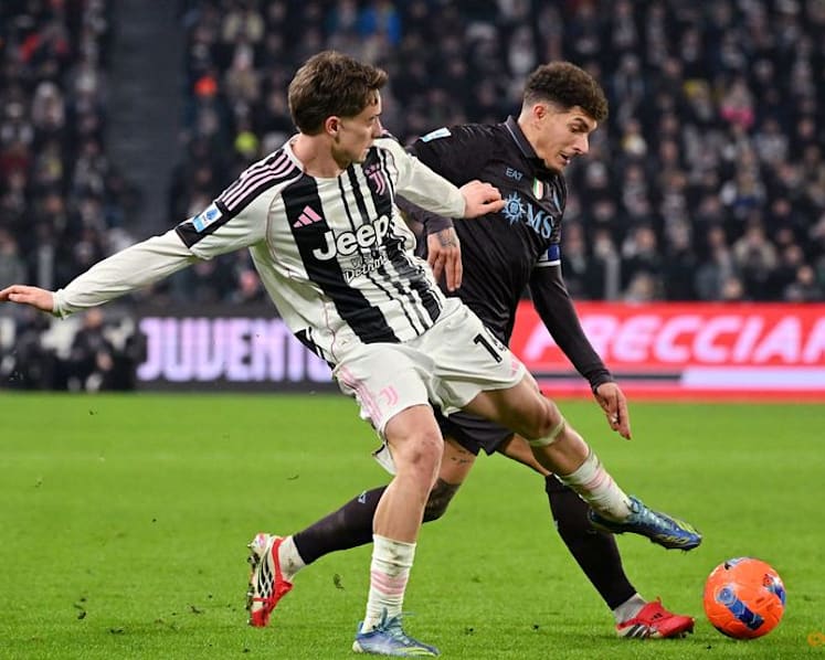Juventus earn commanding win over injury-hit Napoli to close in on top four