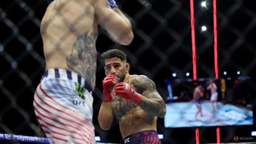 Gaethje shocks Topuria to win UFC lightweight crown at White House event