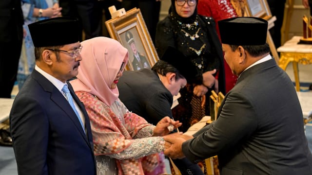 印尼授予已故独裁领导人苏哈多国家英雄称号