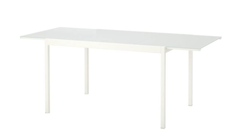 IKEA tarik balik meja makan yang boleh dipanjangkan atas sebab-sebab keselamatan
