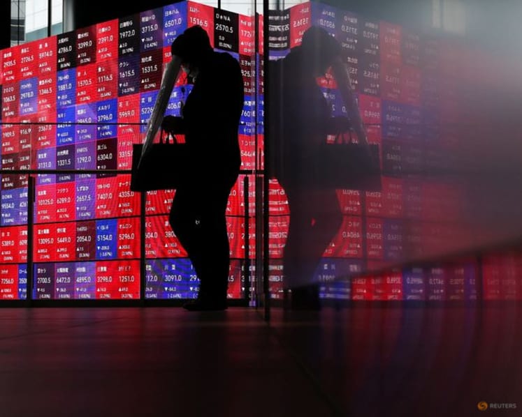 Bond yields jump, oil extends gains as US-Iran ceasefire expires  