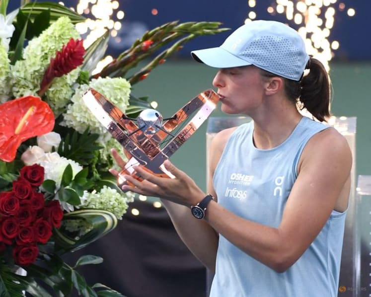 Swiatek defeats Rybakina to claim Canadian Open title​