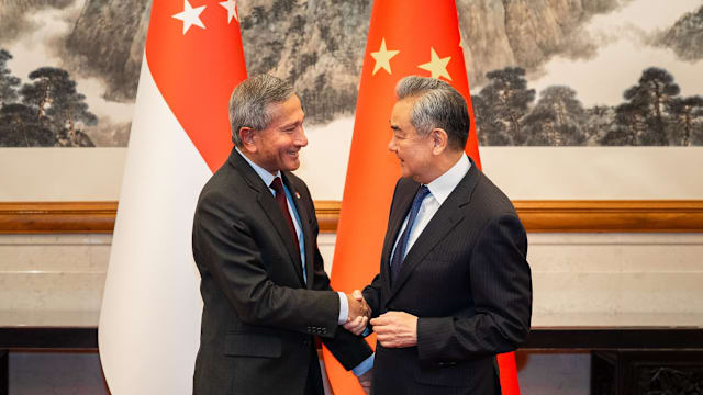 维文：中美关系进展仅是漫长一步 数码时代面对面交流仍无法被取代 