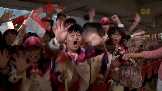 国庆庆典表演落幕 赢得观众热烈回响