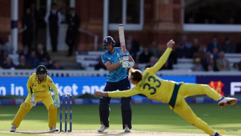 England thrash Australia to level ODI series at 2-2