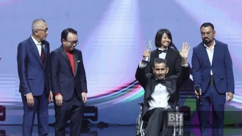 S Atan terima Anugerah Pencapaian Sepanjang Hayat ABPBH 36, kongsi rahsia bertahan 50 tahun S Atan terima Anugerah Pencapaian Sepanjang Hayat ABPBH 36, kongsi rahsia bertahan 50 tahun