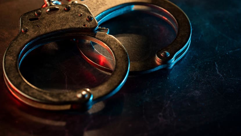 Polisi tangkap dua lagi tersangka judi online pegawai Komdigi, apa peran mereka?