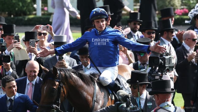 Horse racing-Favourite Trawlerman wins Gold Cup at Royal Ascot