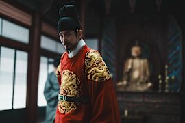 【满城三带黄金甲】《鬼谜东宫》：视觉拉风，情节拉胯