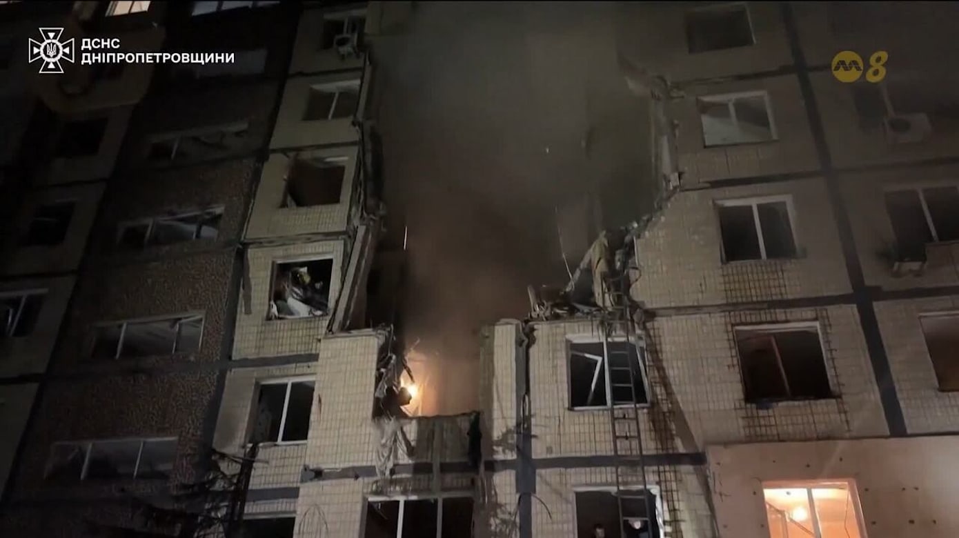 俄军袭击致乌克兰能源基础设施 约两万名居民失去电力供应