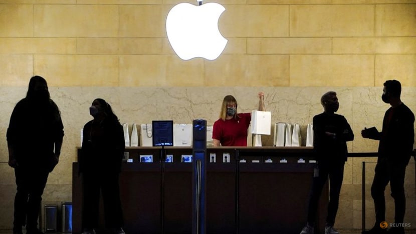 Apple accused by US labor board of imposing illegal workplace rules Apple accused by US labor board of imposing illegal workplace rules