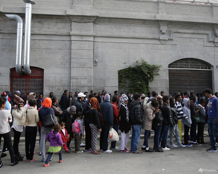 5 EU countries aim to send rejected migrants to 'return hub' by 2027