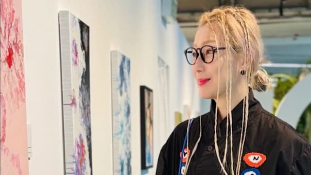 被指“只祈祷没捐钱”　郑秀文发长文说明