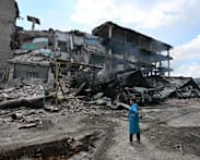10 killed in strikes in Ukraine and Russia