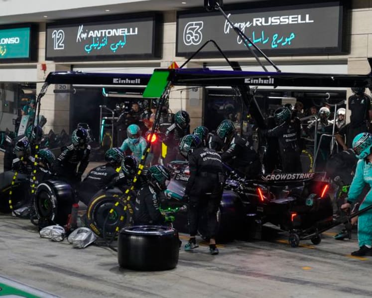 Mercedes F1 says top designer Owen to leave team