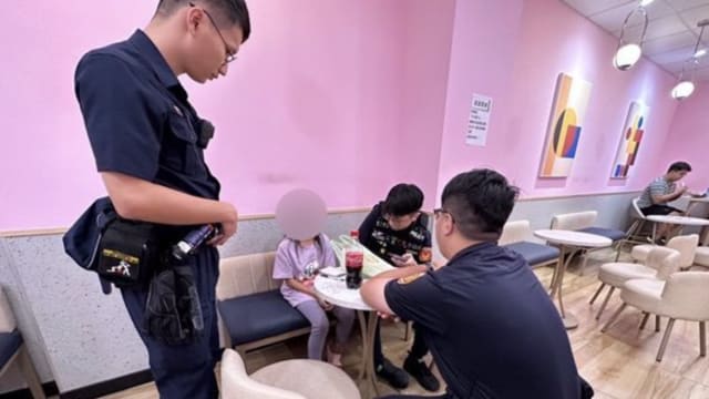 妈妈责备玩手机太久 台湾十岁女童深夜赌气离家出走 
