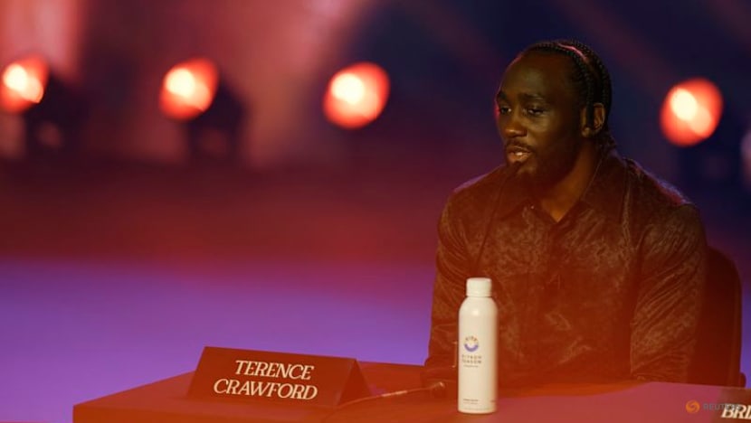 'Biggest fight in a decade': Crawford targets history against Canelo