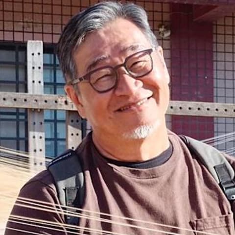金钟主持人王浩驾车途中突发身体不适,遗憾离世震惊各界!意外事件引发广泛关注