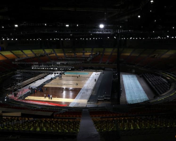 Badminton-India's world championships organisers hire monkey whisperers