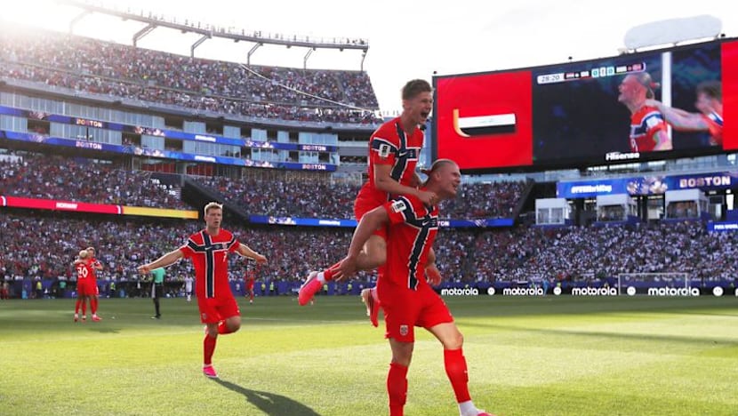 Haaland announces arrival with World Cup double as Norway crush Iraq