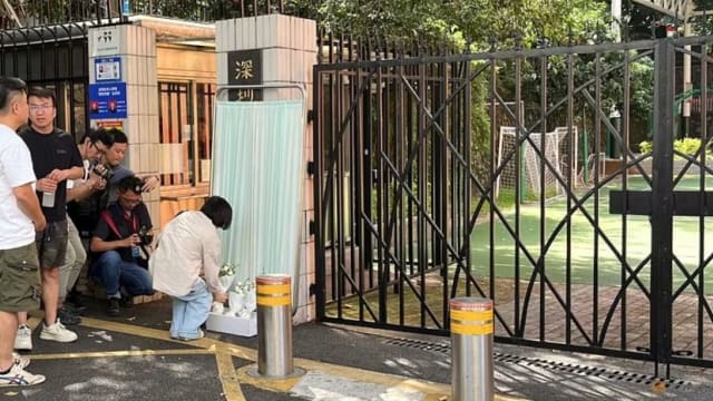 王毅同日本外相会面 盼日方冷静和理性地看待日本学生遇袭事件