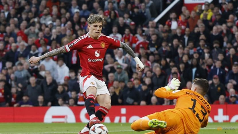 Chelsea sign forward Garnacho from Manchester United Chelsea sign forward Garnacho from Manchester United