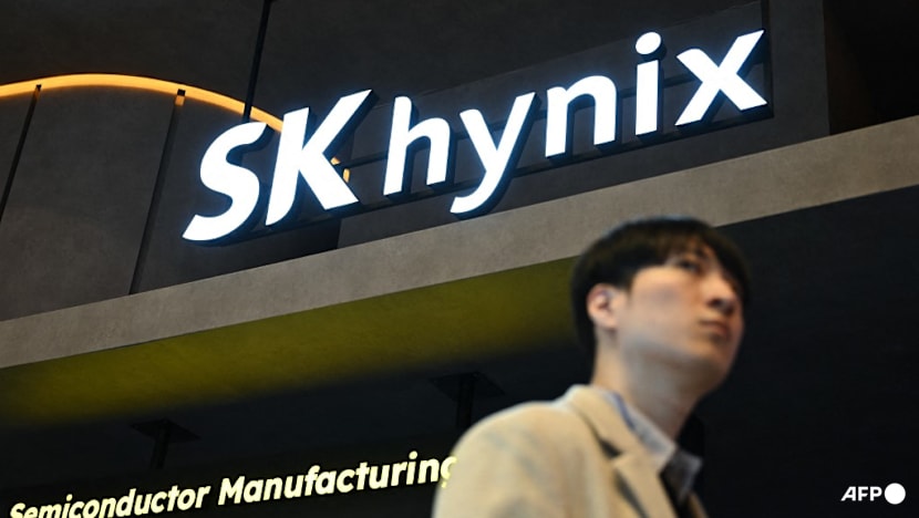 South Korean chip titan SK hynix raises US$26.5 billion in blockbuster US listing South Korean chip titan SK hynix raises US$26.5 billion in blockbuster US listing