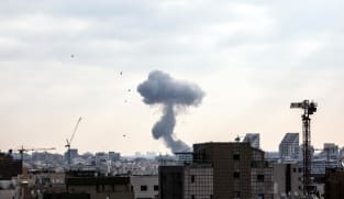 China ingin memediasi konflik Israel-Iran. Apa kepentingannya?