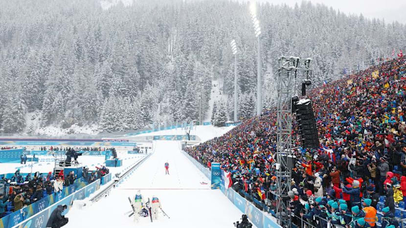 Biathlon-Jacquelin’s fire turns faltering French relay bid to gold