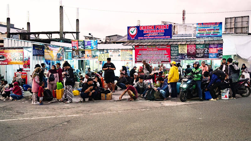 Southeast Asia's end of Ramadan exodus