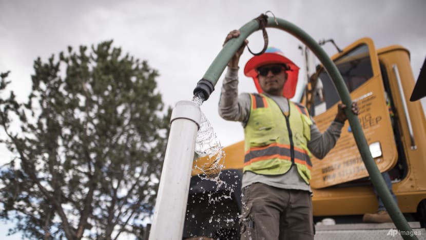 Even in economic powerhouse United States, access to clean drinking water remains a luxury for millions Even in economic powerhouse United States, access to clean drinking water remains a luxury for millions