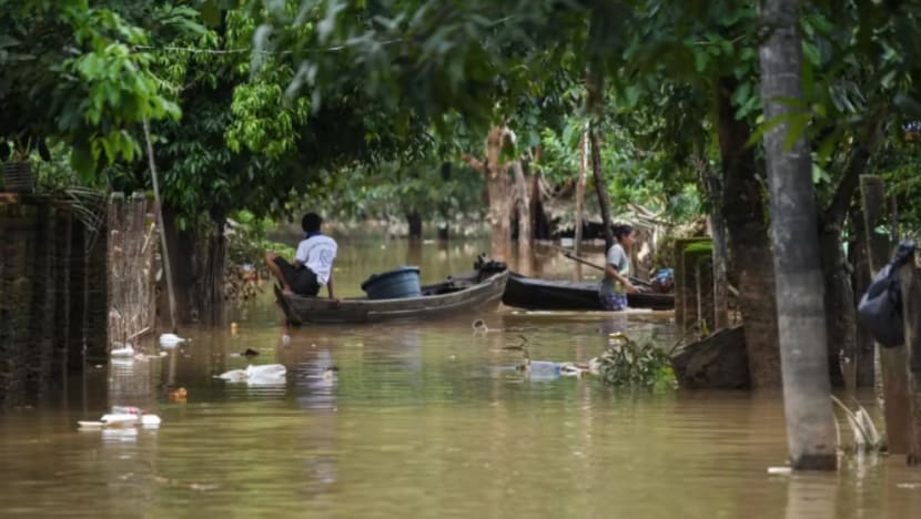 5 maut, 40,000 dipindahkan sedang banjir monsun landa Myanmar 5 maut, 40,000 dipindahkan sedang banjir monsun landa Myanmar